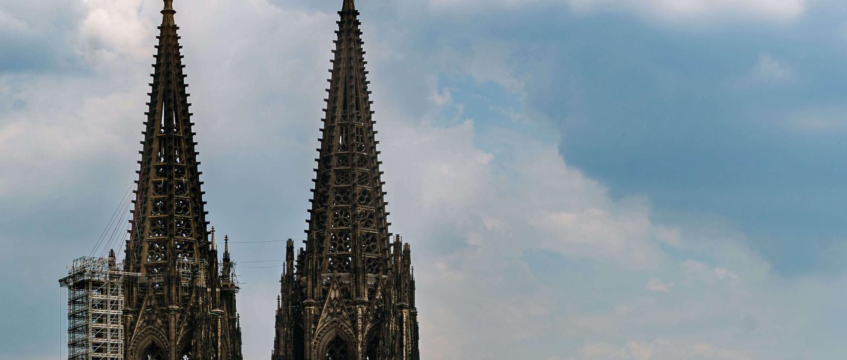 Kölner Dom von vorne