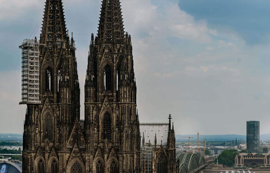 Kölner Dom von vorne